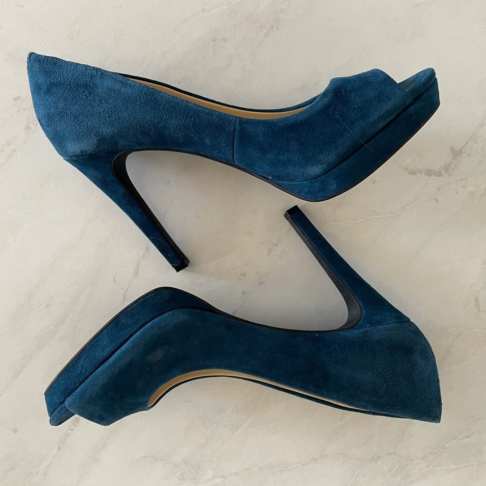 Jessica Simpson Platform Pumps - Picture 4 of 5